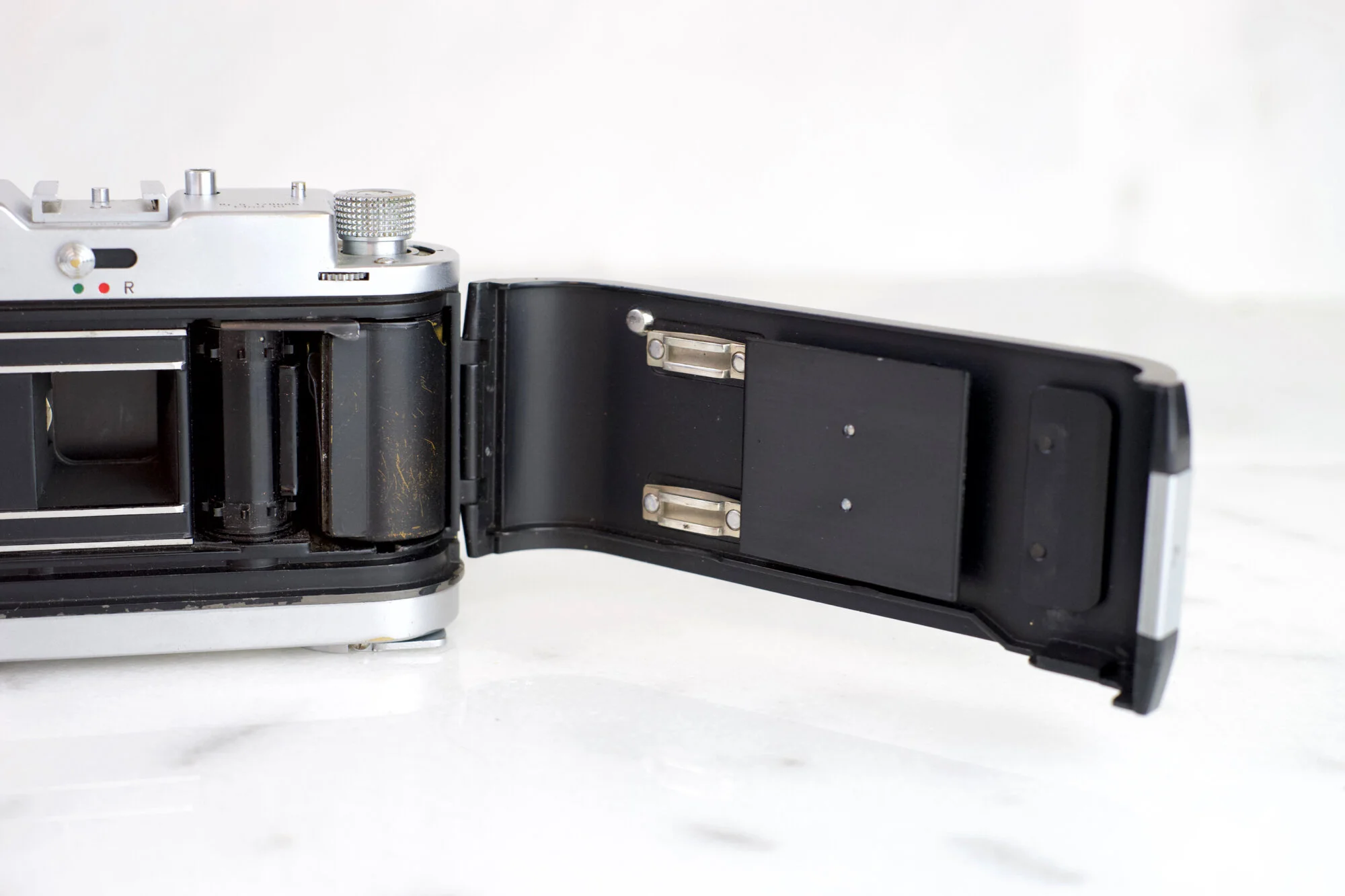 Robot Royal 24 Square Format 35mm Film Rangefinder Camera with